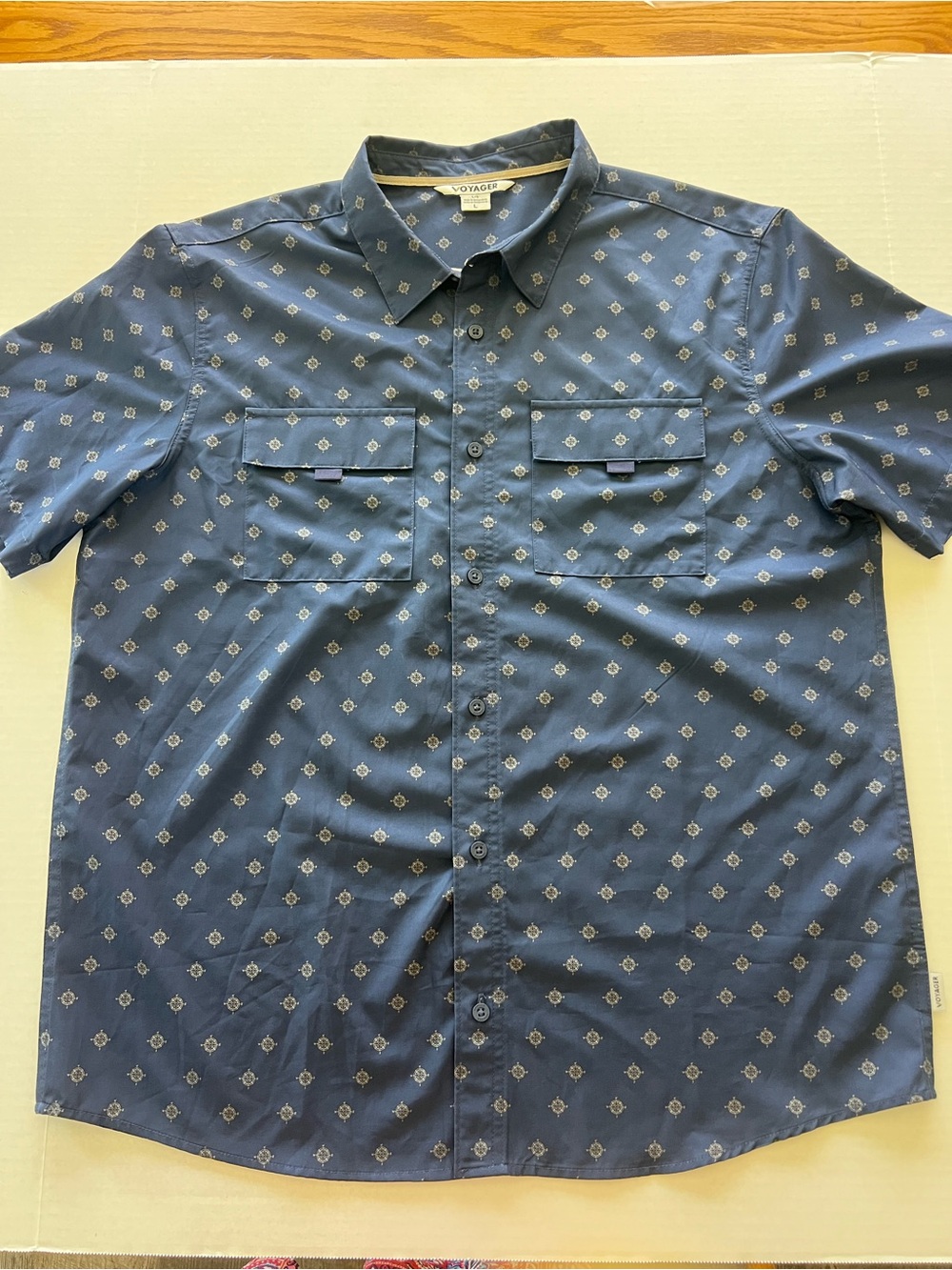 Voyager Men's Short Sleeve Navy Print Button-Up Shirt Size L